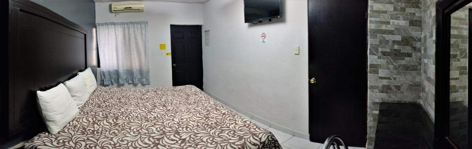 Laguna Inn โทร์เรออน ภายนอก รูปภาพ