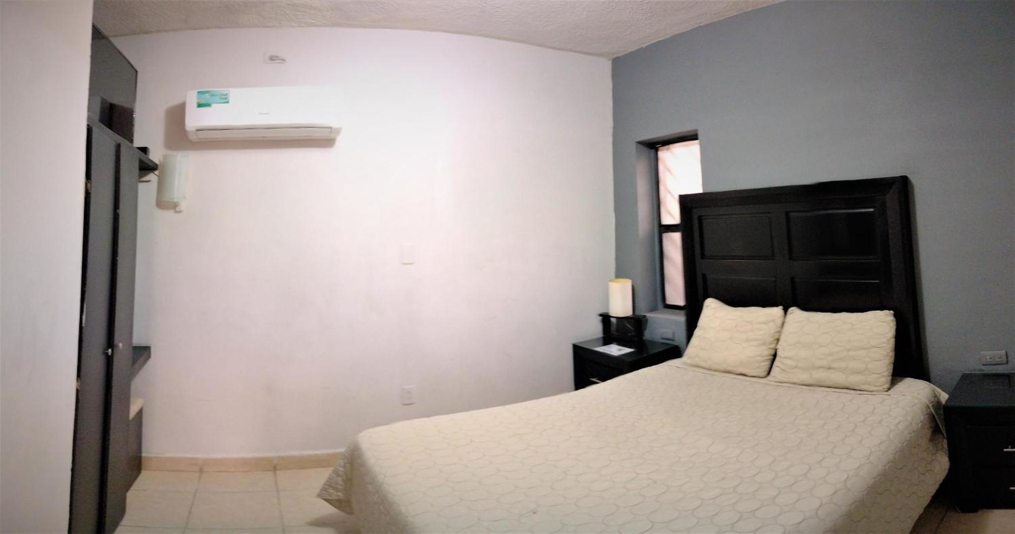 Laguna Inn โทร์เรออน ภายนอก รูปภาพ